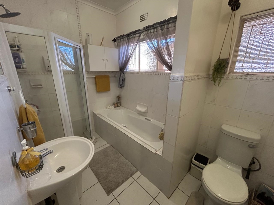 4 Bedroom Property for Sale in Monument Heights Northern Cape